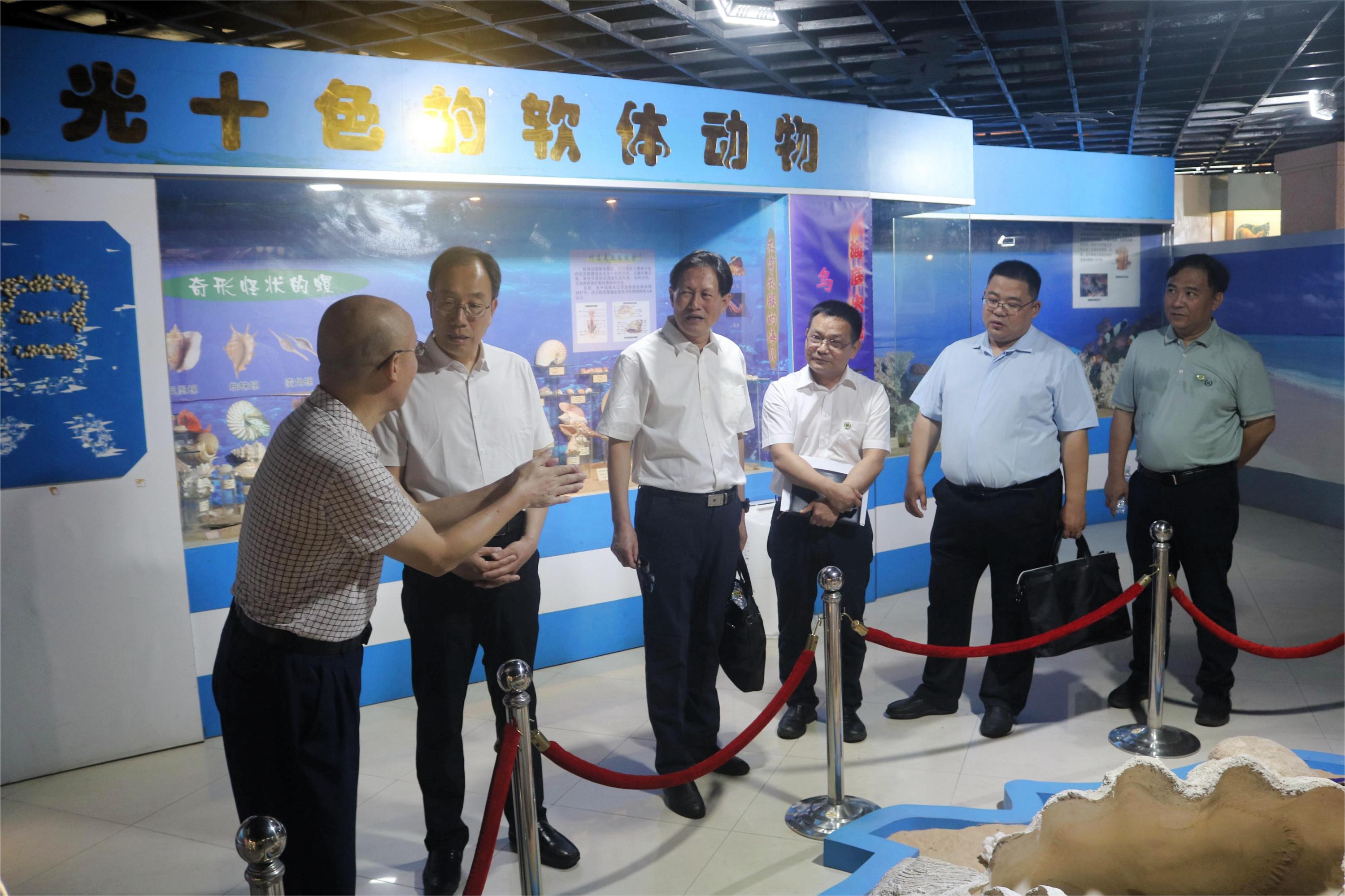 山东师范大学党委书记冯继康一行到我校调研座谈